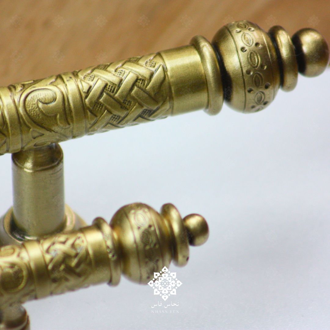 ORNEA - Solid Brass Handle with Varnished Relief Patterns 19cm