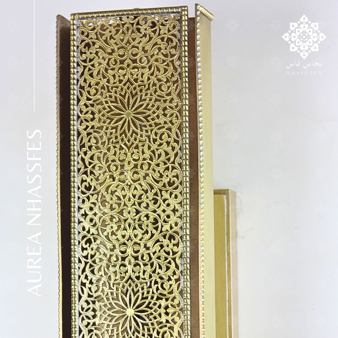 AUREA - Applique Murale en Laiton Feuilleté Vernis - NHASSFES