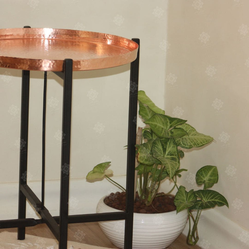 ZEN - Table d'Appoint Pliante en Cuivre martelé et Fer Forgé - NHASSFES